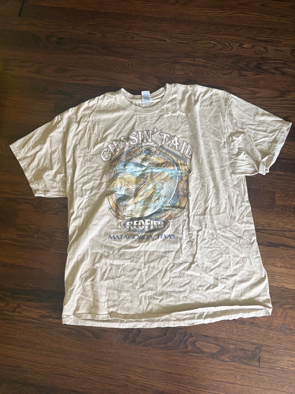 Gildan men’s “chasing tail” shirt